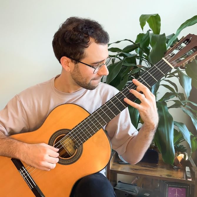 Augustine Strings Regal Medium Tension - Premium Crystal Nylon Classical Guitar Strings - Produced in New York by the Manufacturer of the Original Nylon String - 1 Set - Image 4
